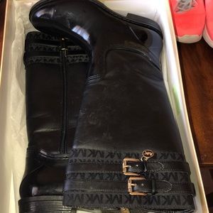 Michael Kors Della Rain Boots